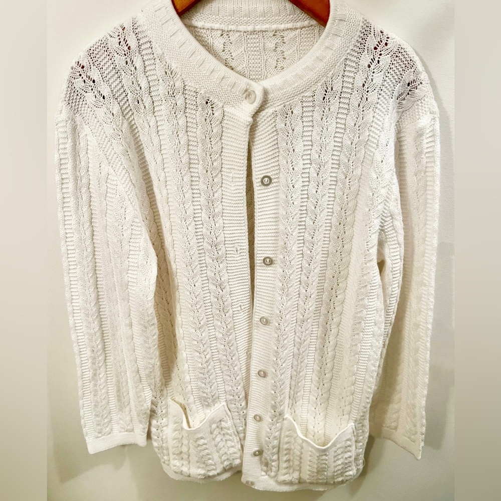 Chic Handmade Vintage White Cable Knit Cardigan Size M